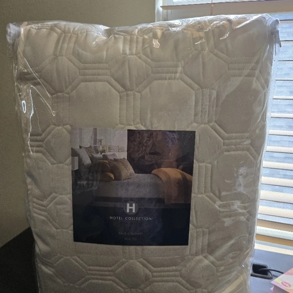 Cream Quilted Mattress Cover